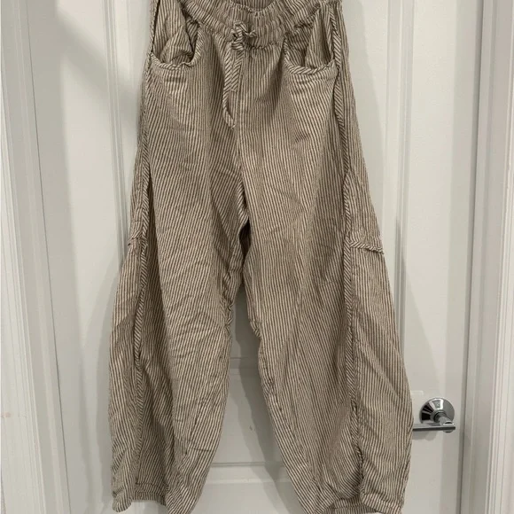Free People Something good pull on barrel pants - Picture 3 of 3